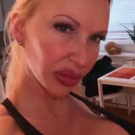 Nova Nice heiße nackte bilder