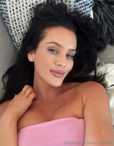 Ines Basic pornostar freie galerien