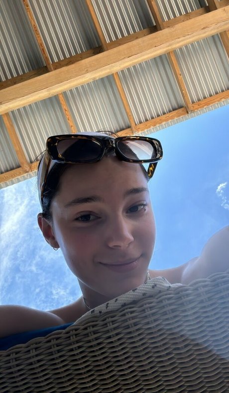 schöne latina-onlyfans nackt akt galerie