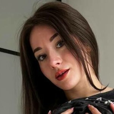 weibliche influencer-onlyfans schöne bilder