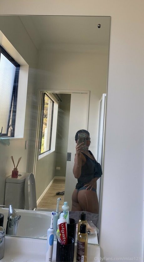 Miaz1234 perfekte akt bilder