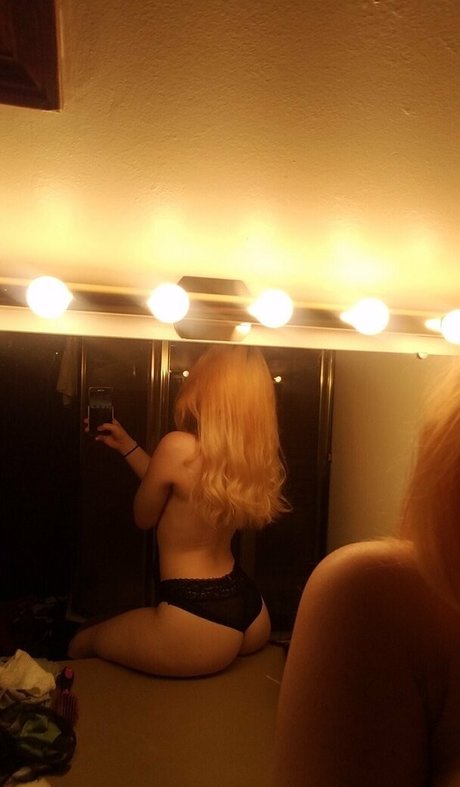 mscheyo sexy pornostar bilder