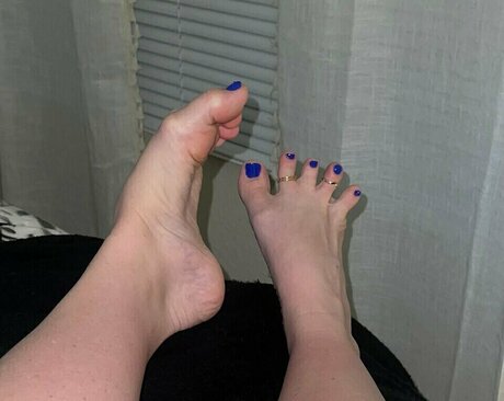 Emrrowley exklusive nackt archiv