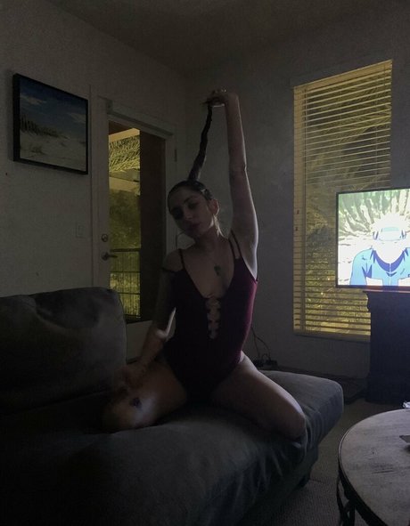 Sara Mariam hd erotische bild