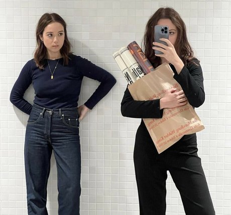 Laufey And Junia freie akt galerie