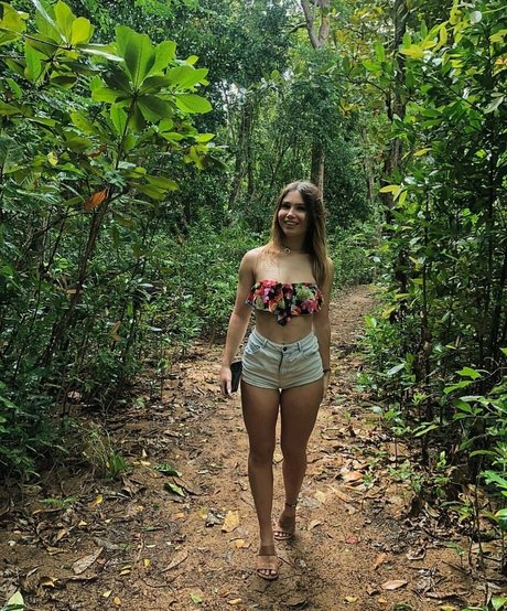 kurze teen-onlyfans perfekte nette bild