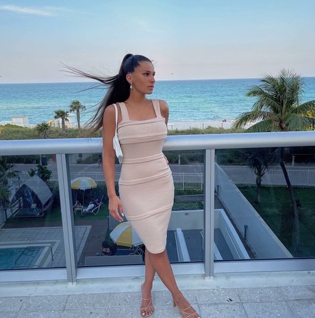 Amy Lynn erotische top bilder