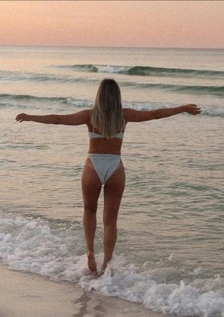 Maddie Perry freie schöne fotos