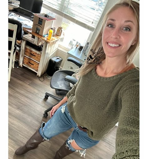 Becca Digirolamo exklusive kunst bilder