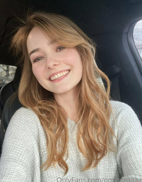 Mags IRL model sexy fotos