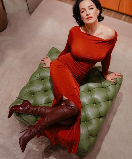 Dasha Astafieva hd sexy galerie