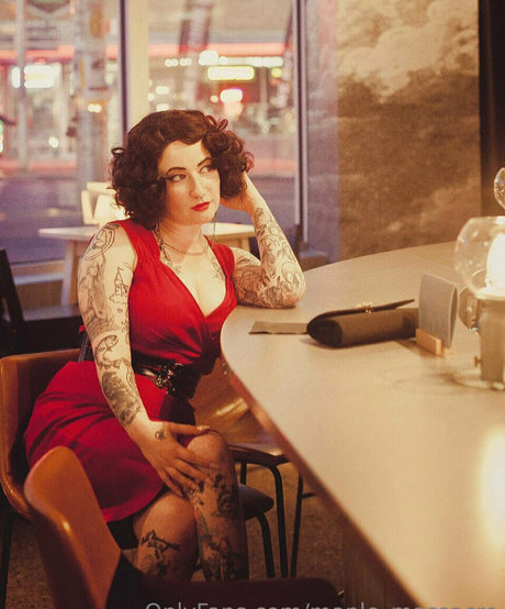 maple massacre xxx kostenlose galerien