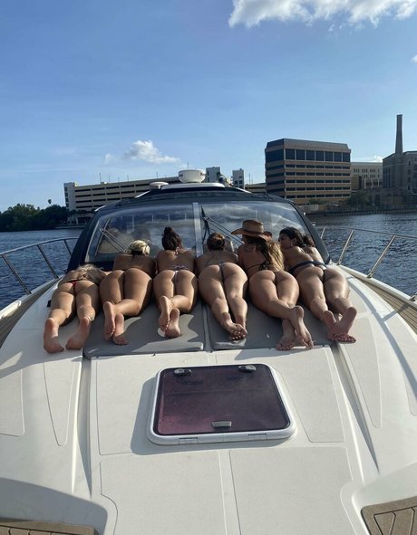 mila mask kunst erwachsene archiv