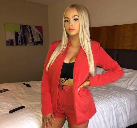 Lucy M kostenlose nette bilder