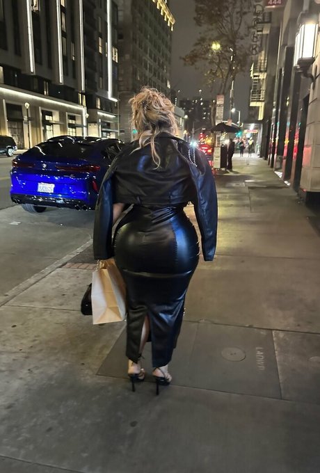 Sophialaurrren nacktheit erwachsene foto