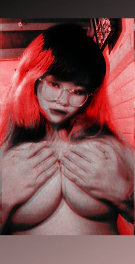 Luna Drei perfekte akt bild