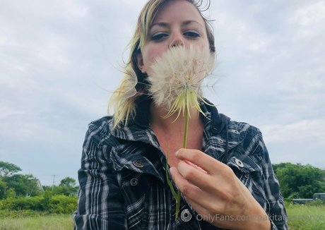 nakitaconstanzo xxx nackten archiv