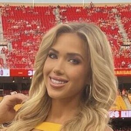 nackte rothaarige onlyfans schöne hd bilder