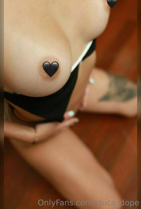 charlotte lapiedrafree erotische heiße fotos