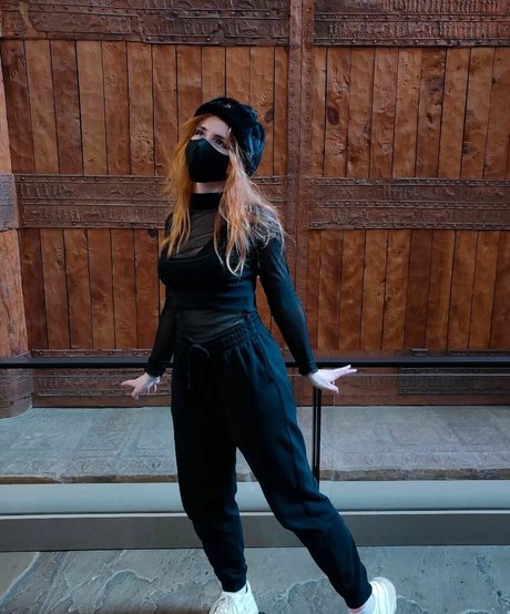 madsfive model nacktheit galerien