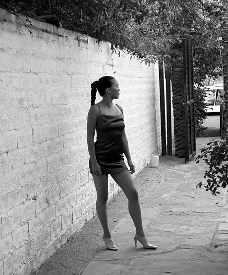 Erika Fong schöne nackt bild