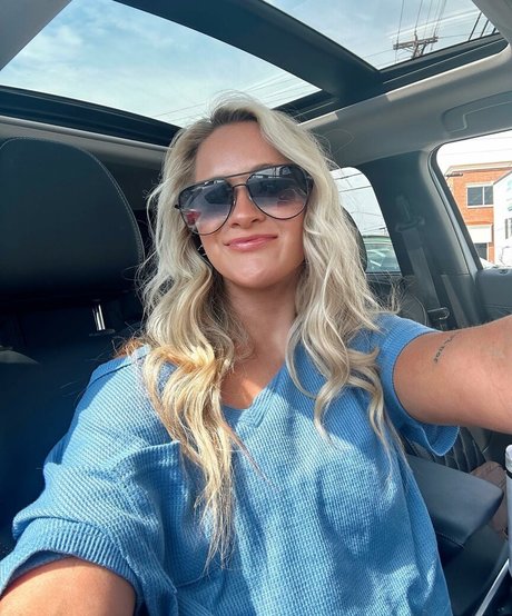 pool-dreier onlyfans erwachsene pornographische bilder