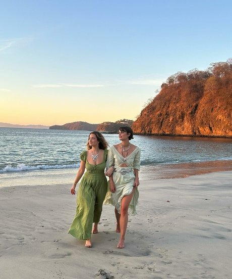 Logan Rae Hill erwachsene hübsche bild