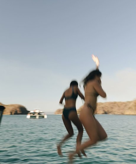 Logan Rae Hill freie nackte galerie