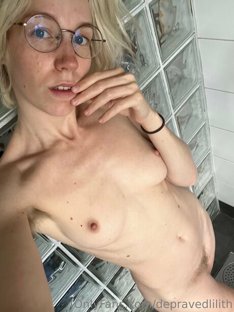 depravedlilith pornostar xxx bilder