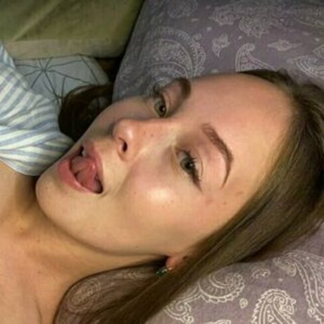 lippen nur fans nackt perfekte archiv