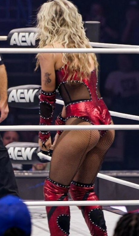 Julia Hart schauspielerin nacktheit galerien