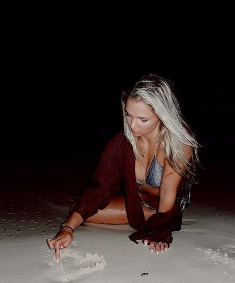 Julia Hart porno freie fotos