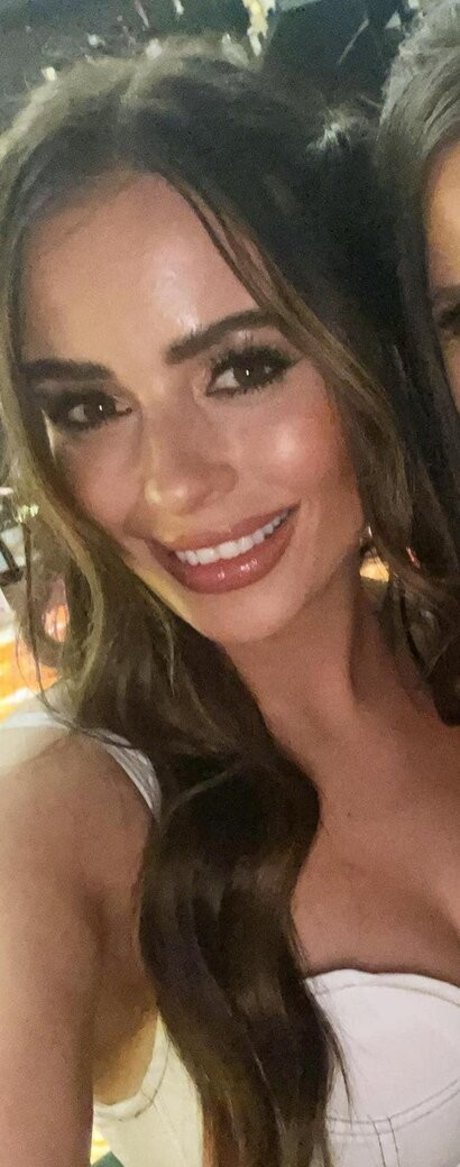 rothaarige dünne onlyfans xxx nette bild