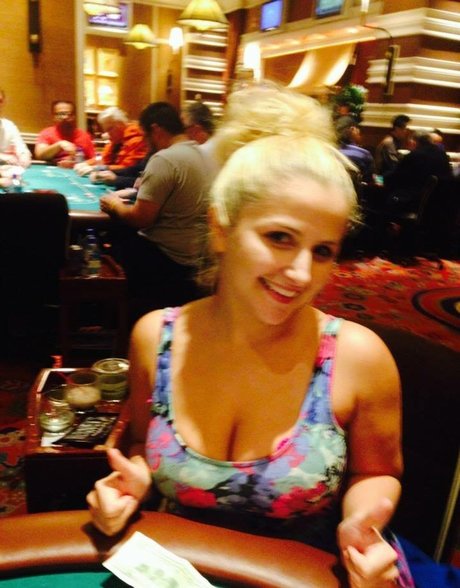 Jackie K hübsche xxx archiv