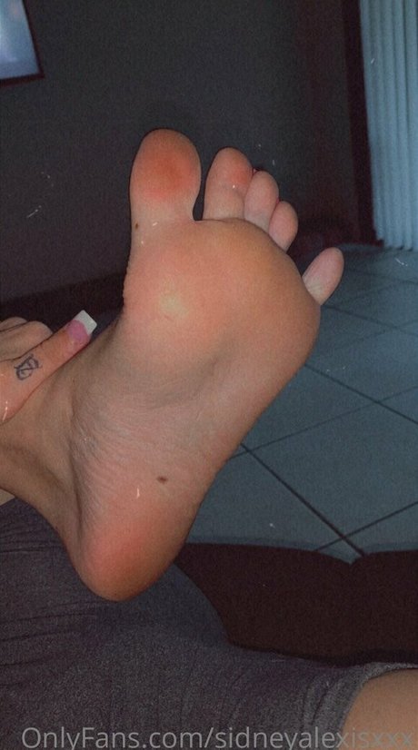 Sidney Alexis kunst nackt bilder