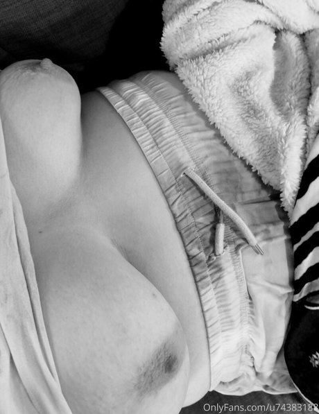 curvyd1 top sexy bild