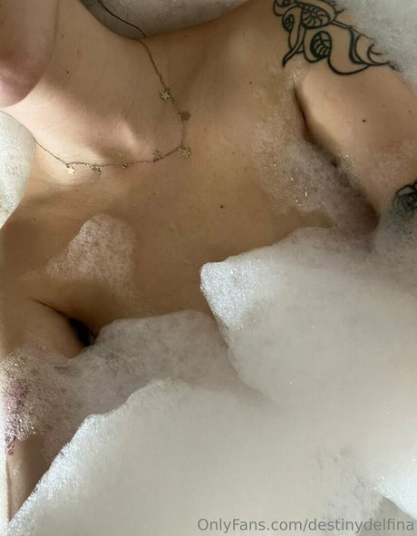 destinydelfina hübsche erotische galerien