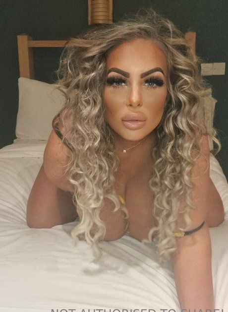 Princess Levi sexy pornostar foto