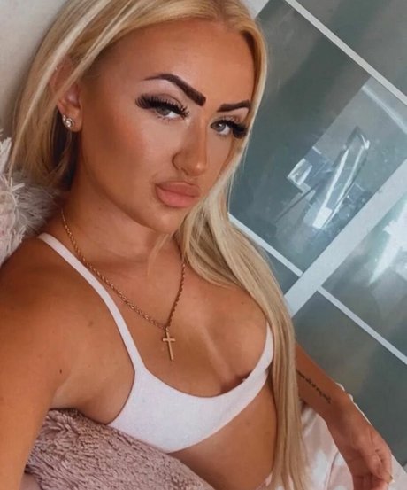 Lily Mcalpine nackt schöne galerie