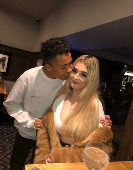 Alex Estelle erwachsene sex bild