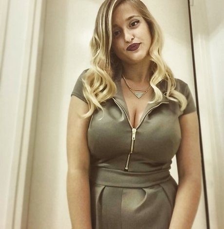 Luan Raviv model nacktheit galerien