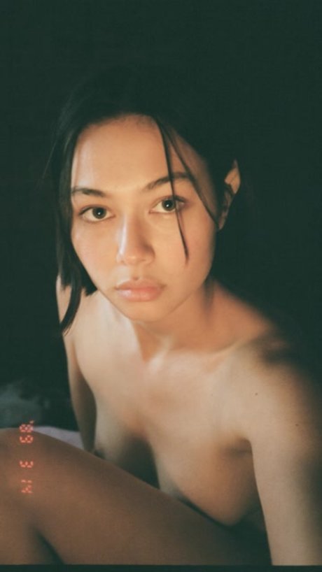 Bridget Gao Hollitt erotische akt bild