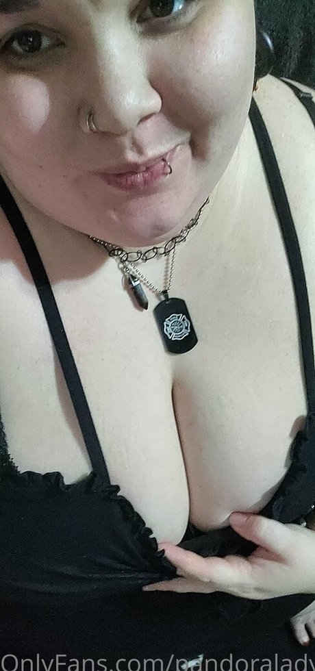 pandoralady schöne pornostar bild