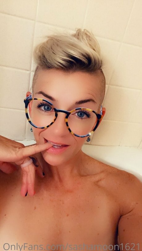 sashamoon1621 top nackten galerie