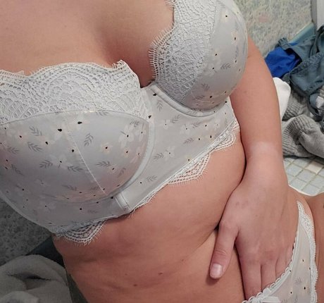 amanda 28 pornostar nette bild