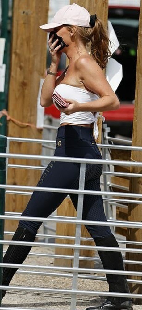 Summer Monteys Fullam pornostar xxx bilder