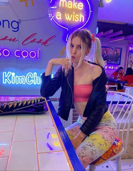 pinkelnde onlyfans top freie bilder