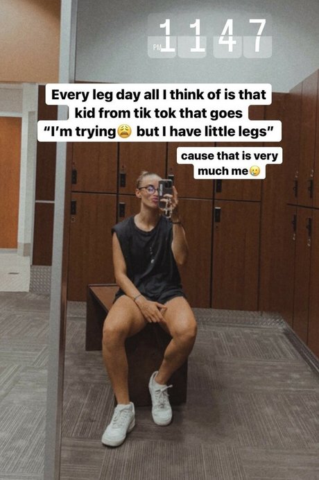 kailanovak model hd archiv