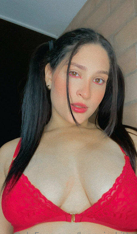 vollbusige ebenholz-onlyfans top archiv