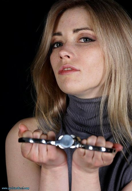 sportliche blonde onlyfans nacktheit pornographische foto